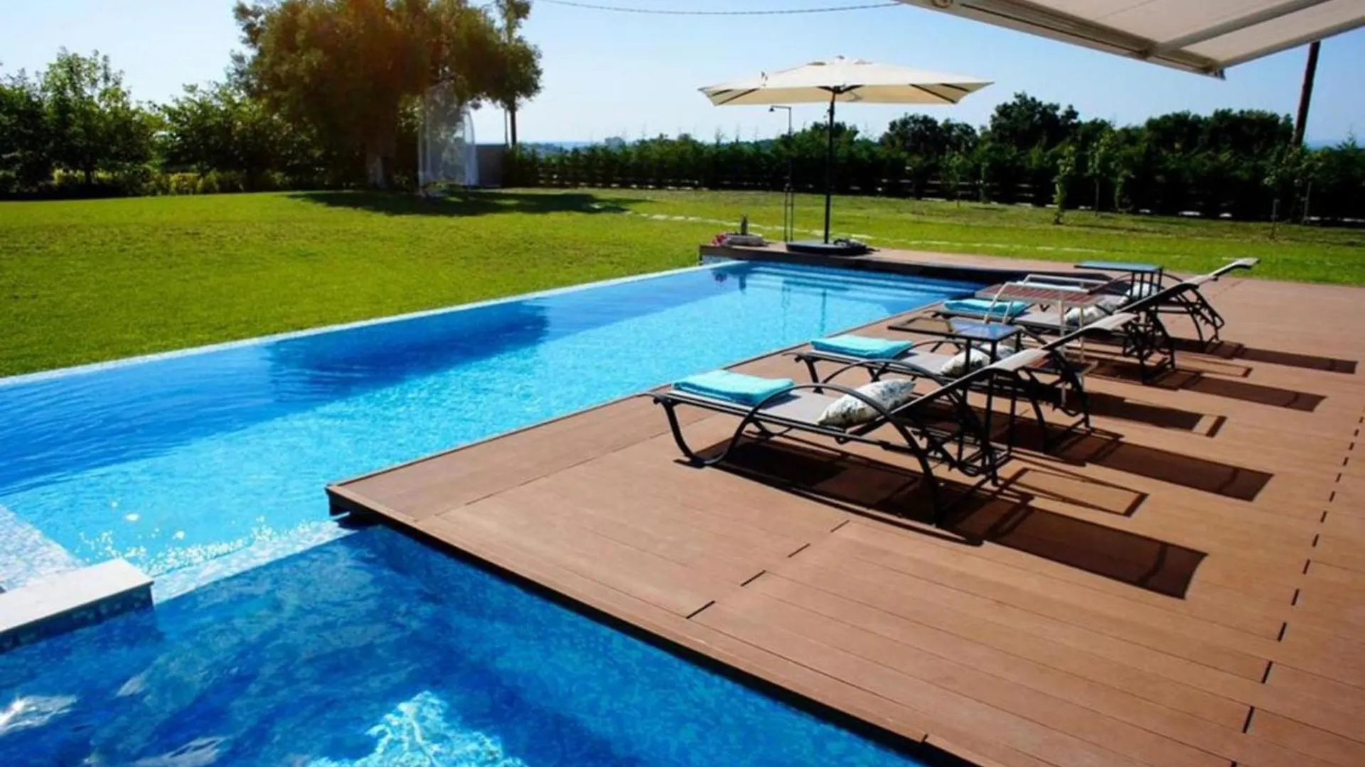 Island Villa Sani Sea View
